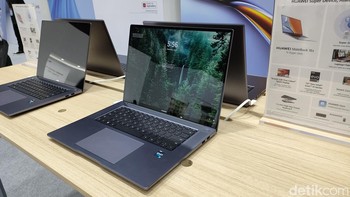 Produk pertama yang diperkenalkan adalah Huawei MateBook D16. Laptop ini mengedepankan desain layar berukuran lebih besar yang mampu mendorong peningkatan produktivitas hingga hiburan. Laptop ini dibanderol mulai harga Rp 13.999.000 juta. Foto: Rachmatunnisa