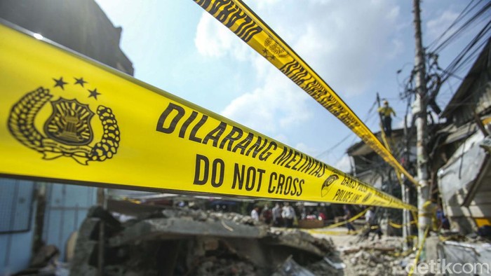 Bangunan semi permanen berlantai tiga ini ambruk pada Kamis (28/7) sore, dua orang luka dan satu orang meninggal dunia. Begini kondisi terkini rumah ambruk di Johar Baru.