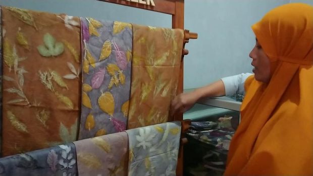 Kreasi Membuat Kain Ecoprint Dari Bahan Alam