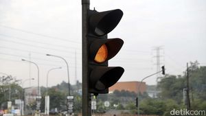 Lampu Merah di Lokasi Kecelakaan Maut Cibubur Diganti Warning Light