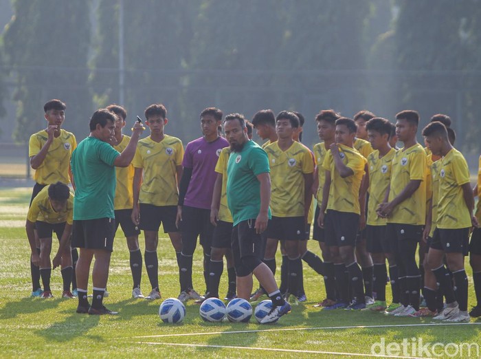 Latihan Timnas U-16 Jelang Gelaran Piala AFF U-16 2022 di Lapangan UNY, Jogja, Jumat (29/7/2022).