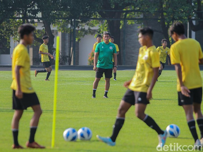 Latihan Timnas U-16 Jelang Gelaran Piala AFF U-16 2022 di Lapangan UNY, Jogja, Jumat (29/7/2022).