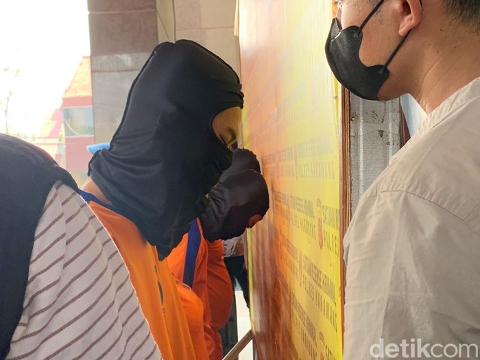 Pasutri pencuri motor di Karawang