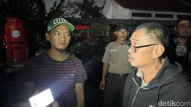 Pemilik rumah yang roboh di Jakpus, Rahmat (Wildan N/detikcom)