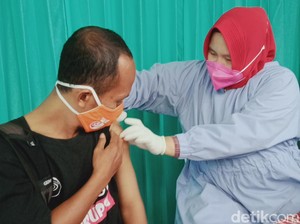 Klaten Belum Bisa Vaksin Booster Kedua Hari Ini: Logistik Belum Ada