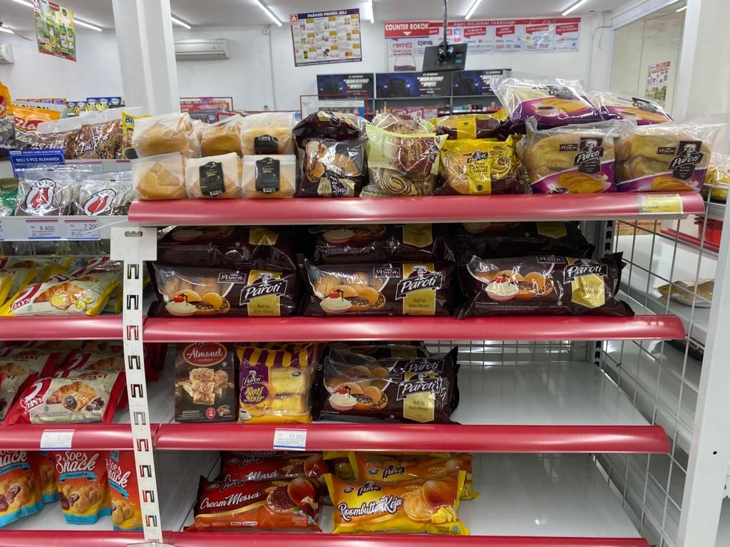 Roti jadul kini juga bisa ditemukan di beberapa minimarket dengan harga yang lebih ekonomis.
