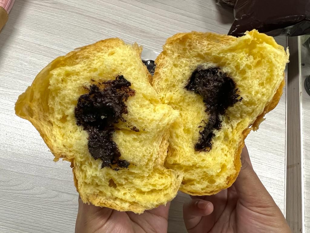 Roti jadul kini juga bisa ditemukan di beberapa minimarket dengan harga yang lebih ekonomis.