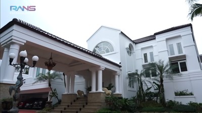 10 Potret Rumah Mewah Hotma Sitompul, Megah Sampai Raffi Ahmad Tersasar