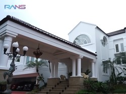 10 Potret Rumah Mewah Hotma Sitompul, Megah Sampai Raffi Ahmad Tersasar