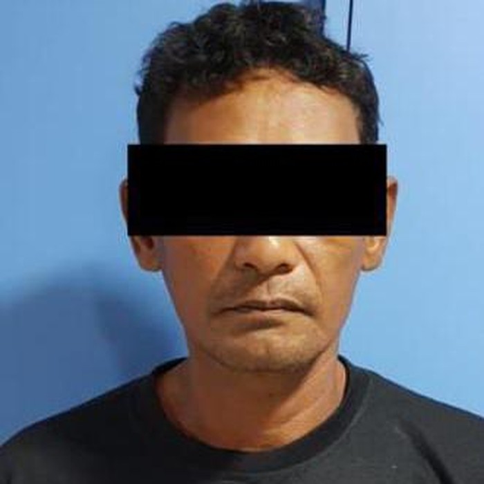 SH, saat diamankan polisi
