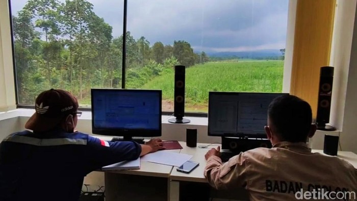 Status Gunung Raung naik jadi waspada