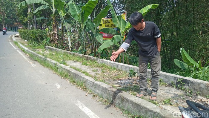 TKP Pembacokan gadis buruh pabrik di Sukabumi