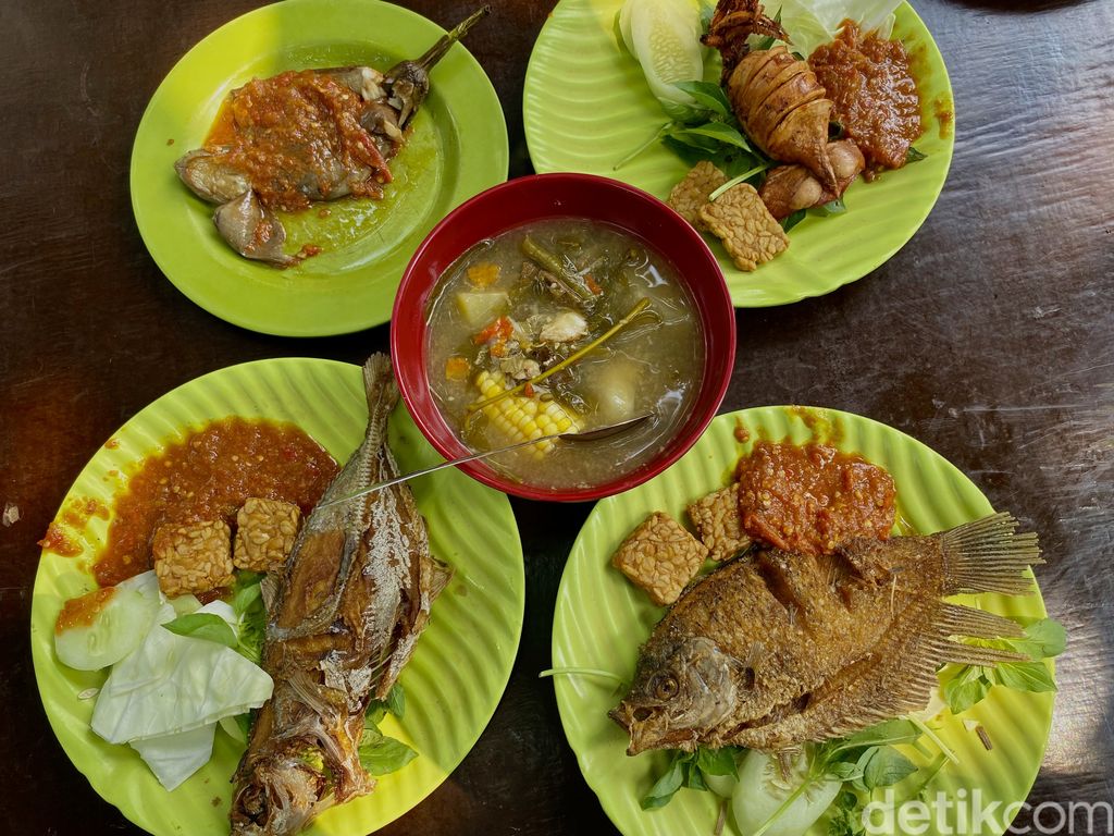 Ikan kue goreng hingga sayur asem sedap di Warung Senopati