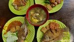 Maknyus! Di Senopati Ada Warung Ikan Goreng yang Punya Sambal Nagih