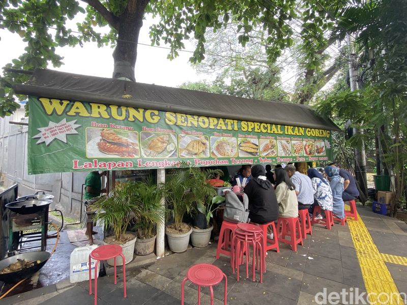 Ikan kue goreng hingga sayur asem sedap di Warung Senopati