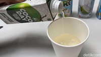 Coco Day (Rp 7.000) diproduksi oleh perusahaan di Pangandaran, Jawa Barat. Dalam daftar bahannya tercantum komposisi 97% air kelapa, natural gula buah, dan antioksidan asam askorbat.