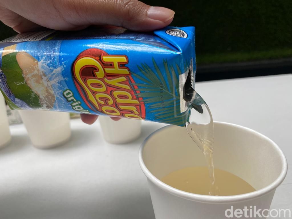 4 Air Kelapa Kemasan, Mana yang Manisnya Paling Alami?