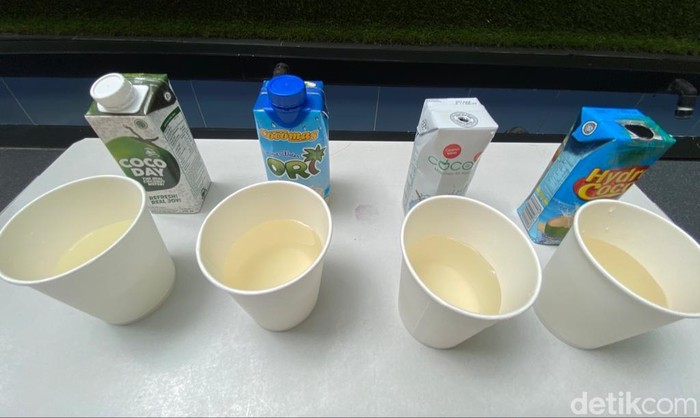 4 Air Kelapa Kemasan, Mana yang Manisnya Paling Alami? 4 Air Kelapa Kemasan, Mana yang Manisnya Paling Alami?