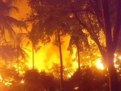 40 kamar Hotel Jambuluwuk Oceano di Gili Trawangan, Desa Gili Indah, Kecamatan Pemenang, Kabupaten Lombok Utara, NTB terbakar, Sabtu (30/7/2022).