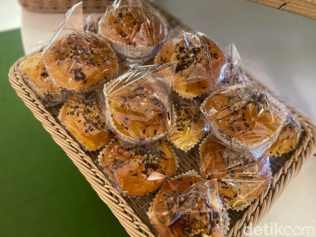 Di Bakery Ini Ada Roti Bluder yang Resepnya Sudah Bertahan 4 Generasi