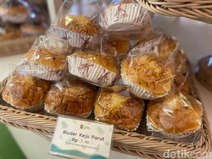 Di Bakery Ini Ada Roti Bluder yang Resepnya Sudah Bertahan 4 Generasi