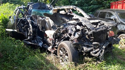 Kondisi Mobdin Bakamla yang Kecelakaan Maut di Tol Boyolali