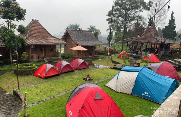 Tersedia camping ground dan perlengkapannya di LeDesa Resort Syariah