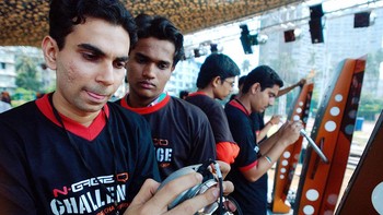 Akhirnya pada November 2005, Nokia mengakui kegagalan N Gage, hanya terjual sepertiga dari target. Produknya tak dijual lagi di negara barat, tapi masih dipasarkan di negara berkembang. Foto: AFP via Getty Images/YOSHIKAZU TSUNO