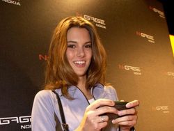 HP Nokia Ini Kelihatan Keren Tapi Ternyata Payah