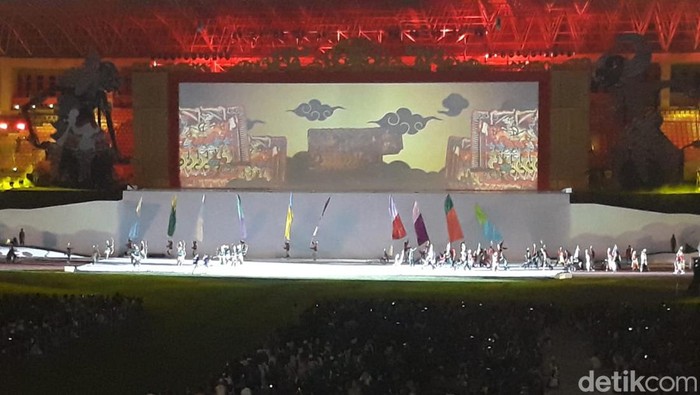 Perhelatan akbar ASEAN Para Games XI resmi dibuka di Stadion Manahan, Solo, Sabtu (30/7/2022).