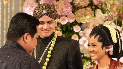Penampilan Mutiara Baswedan di Resepsi Pernikahan, Kental dengan Adat Jawa