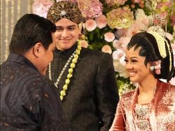 Penampilan Mutiara Baswedan di Resepsi Pernikahan, Kental dengan Adat Jawa