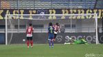 Momen Duel Persib Bandung Vs Madura United