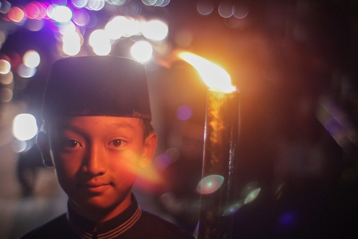 Momentum Tahun Baru Hijriah disambut meriah oleh masyarakat Indonesia. Pawai obor pun digelar di sejumlah daerah.