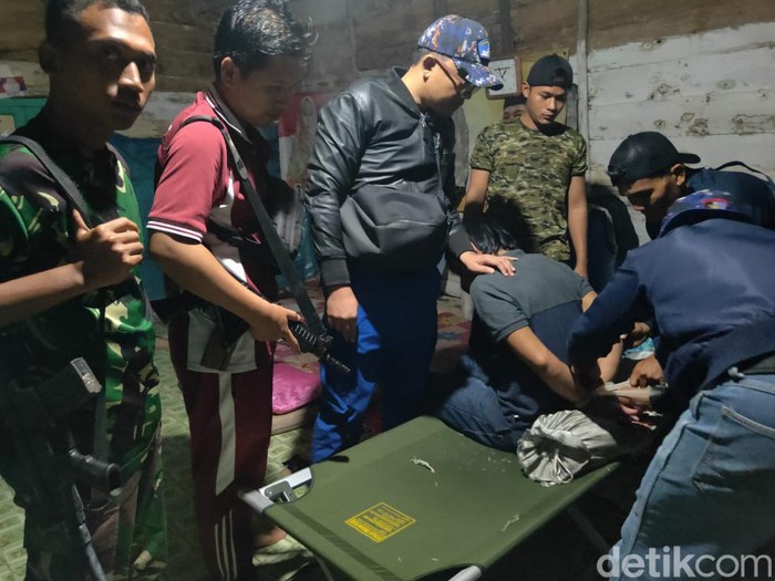 Terduga pelaku pembunuhan Kades di Tulung Selapan OKI diamankan polisi.