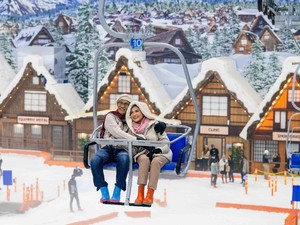 Salju Turun di Surabaya, Yuk ke Trans Snow World Surabaya