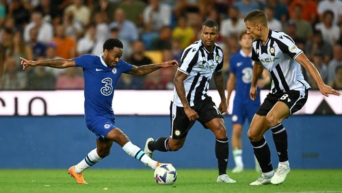 UDINE, ITALY - JULY 29: Raheem Sterling of Chelsea runs with the ball during the pre-season friendly between Chelsea and Udinese Calcio at Dacia Arena on July 29, 2022 in Udine, Italy.  (Photo by Darren Walsh/Chelsea FC via Getty Images)