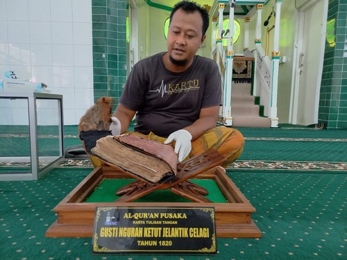 Al-Quran kuno tahun 1820 yang ditulis tangan keturunan Raja Buleleng, I Gusti Ngurah Ketut Jelantik Celagi.