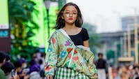 Dalam fashion show ini ada Bonge, Kurma, Roy, Mami, Oman, Ale, Deva, Genis, Minho si Citayem gang! Foto: dok. Instagram Mal Kuningan City
