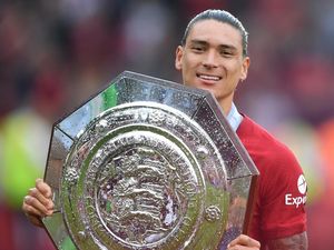 Darwin Nunez Bermain Apik-Bawa Liverpool Juara Community Shield 2022