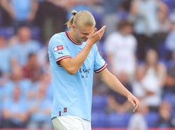 Haaland sebenarnya punya tiga peluang, sayangnya hanya satu yang mengarah ke gawang, satu kena tiang kala dirinya bebas menyambut bola muntah, dan sisanya off target (Getty Images)