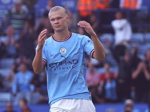 Ya Ampun, Haaland... Depan Gawang kok Gak Gol!