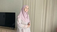 Menjawab isu tersebut, pihak Laudya Cynthia Bella memberikan klarifikasi yang sebenarnya. Ia menyatakan bahwa kabar itu tidak benar. Foto: Instagram/laudyacynthiabella