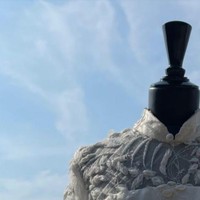 Ada peran anak Prabowo, Didit Hediprasetyo dalam acara pernikahan Mutiara Baswedan tersebut. Didit Hediprasetyo lah yang merancang salah satu gaun resepsi pernikahan putri sulung Anies Baswedan itu. Foto: Gaun pengantin Mutiara Baswedan rancangan Didit Prabowo (Tangkapan layar Instagram Stories Didit Hediprasetyo)