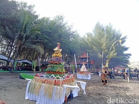 larung saji blitar