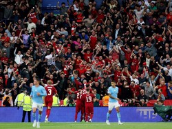 Gol-gol Liverpool dicetak oleh Trent Alexander-Arnold, Mohamed Salah via penalti, dan Darwin Nunez. Man City cuma membalas lewat Julian Alvarez (Getty Images)