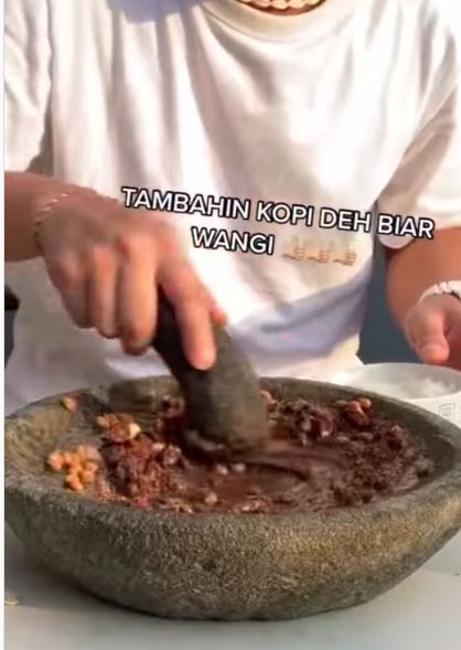 Makan natto pakai jengkol dan petai