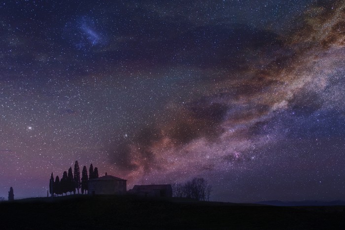Menikmati keindahan lansekap milky way bisa Anda saksikan dengan sempurna dari sejumlah spot di bawah ini. Penasaran?