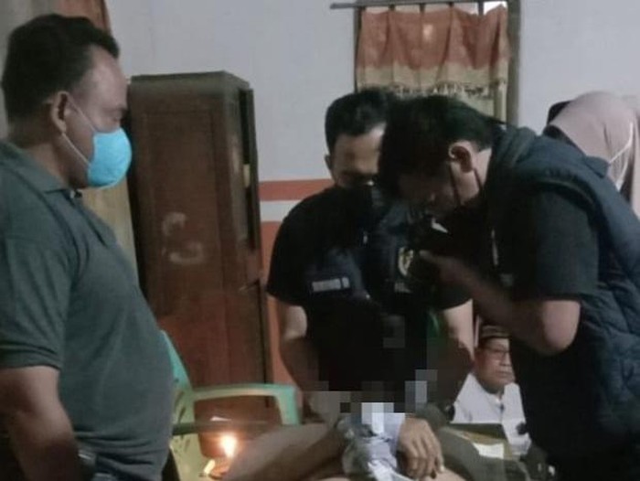 Muazin di Kediri yang Meninggal Saat Azan
