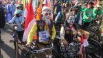 Wow, Ribuan Peserta Ramaikan Parade Sepeda Tua di Kediri